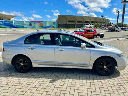 Vendo new civic 2008, carro de família.